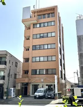 ウエル上原の外観