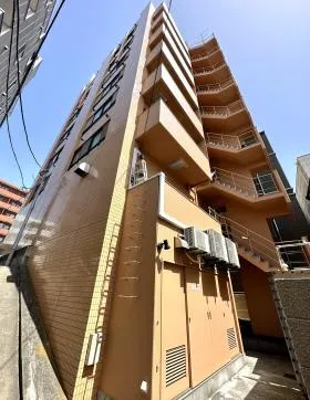 ウエル上原の外観