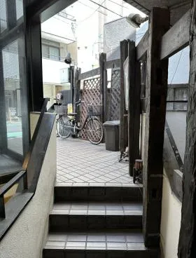 ハニハラビルの外観