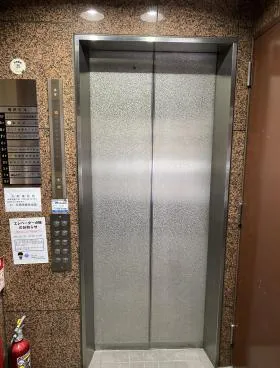 寺沢ビルの外観