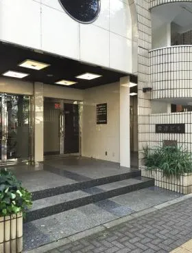 深津ビルの外観