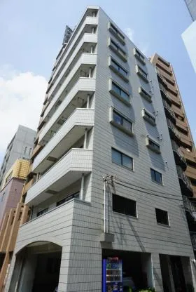 遠山ビルの外観