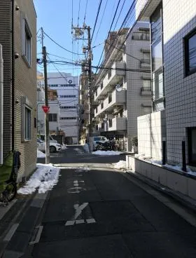 ワコーレ幡ケ谷ビルの外観