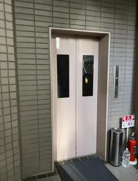 TANABEビルの外観
