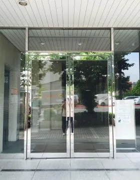 西村ビルの外観