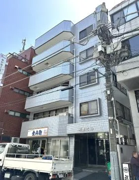 翔原ビルの外観