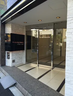 アーバンスクエア神田ビルの外観