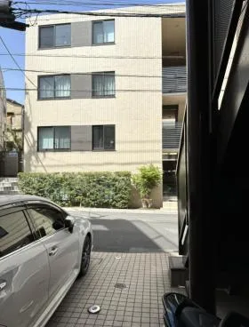 TSビルの外観