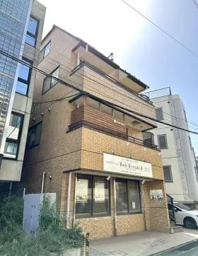 TSビルの外観