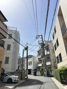 TSビルの外観