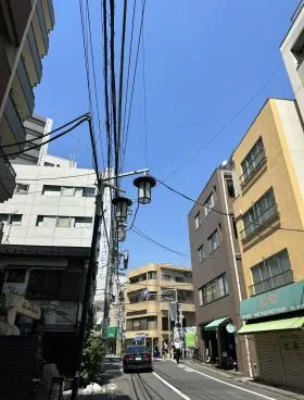 レイ上原ビルの外観