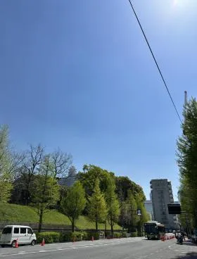 エイト・バイ・エイチビルの外観