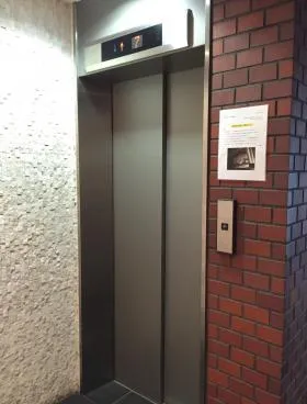 第三梅村ビルの外観