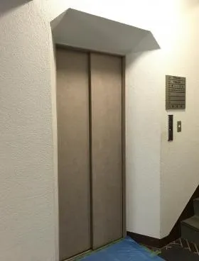 TAKIビル原宿の外観