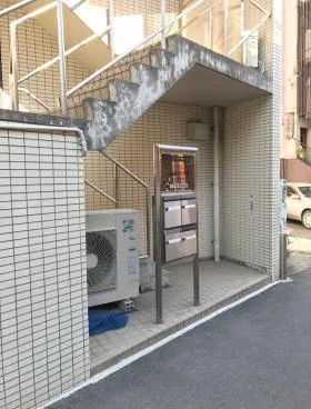 サンパークビルの外観