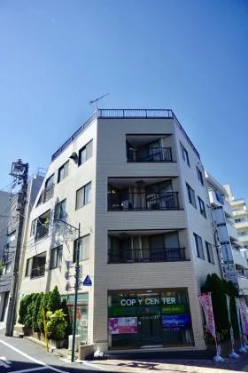 大和ビルの外観