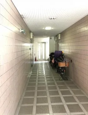 ルエ真洋ビルの外観