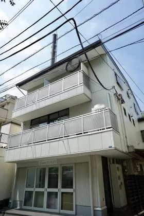 吉田ビルの外観