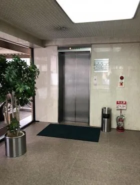 富田ビルの外観