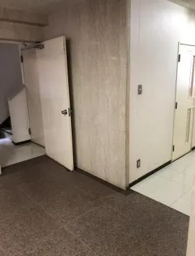 富田ビルの外観