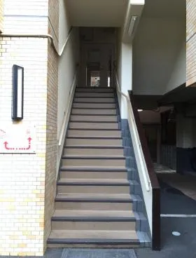 シャトー初台の外観