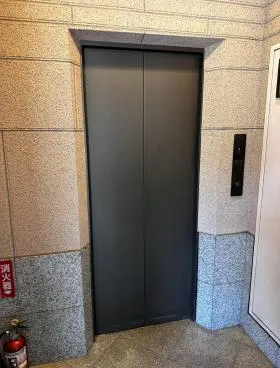 MGビルの外観