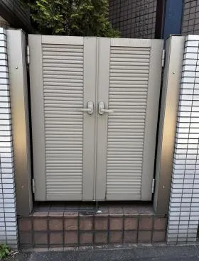 MGビルの外観