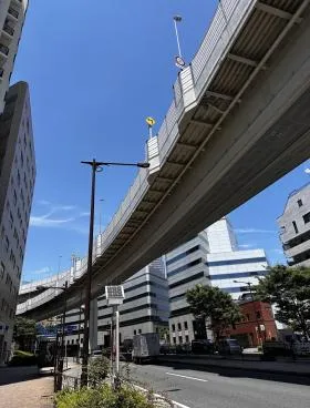 MGビルの外観