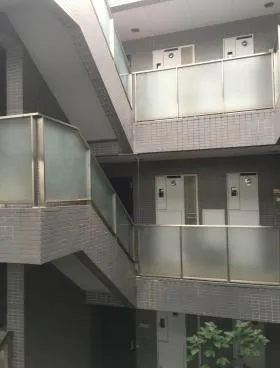 カームコート初台の外観