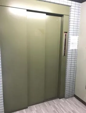 エース渋谷本町ビルの外観