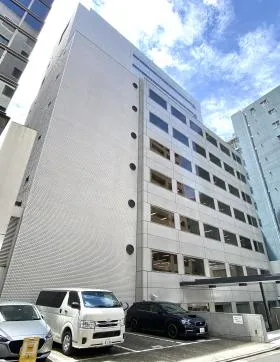 岩波書店一ツ橋ビルの外観