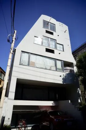城南本町ビルの外観