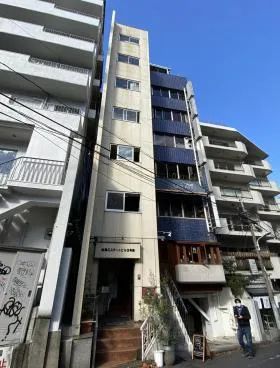 佐藤エステート3号館ビルの外観