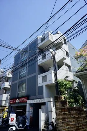 シンエイビルの外観