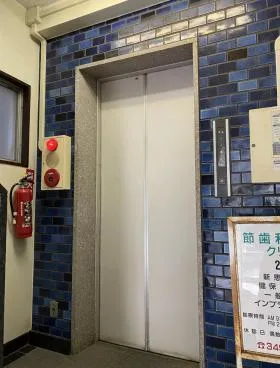 ミストラル代官山ビルの外観