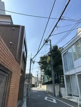 DHビルの外観