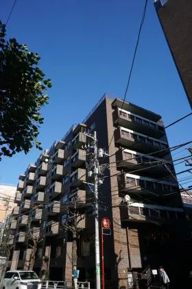 代官山エーデルハイムの外観