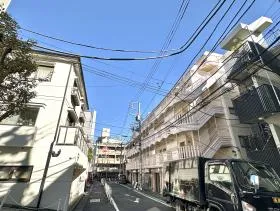 ベルビー代官山ビルの外観