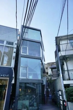 LUZ代官山ビルの外観