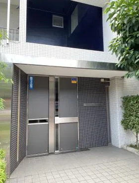 アドレスガーデン代官山ビルの外観