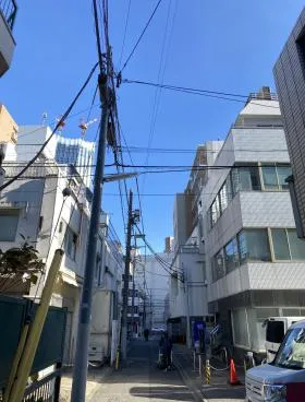 日祥ビルの外観