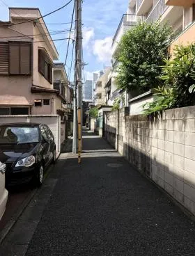 EL CASAビルの外観