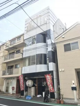 恵ビルの外観