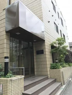 トミーリージェンシービルの外観
