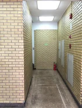 新銘ビルの外観