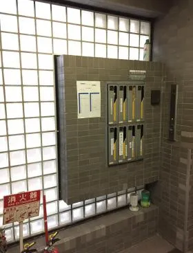 HIKARIビルの外観