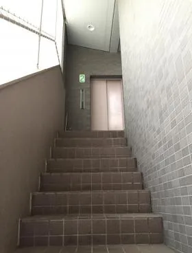 HIKARIビルの外観