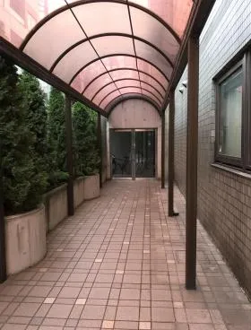 オフィスKビルの外観