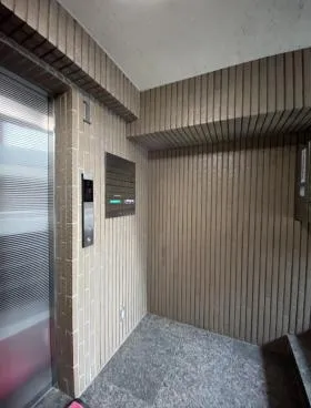 エストレーヤ広尾ビルの外観