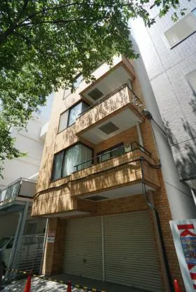 第2三輪ビルの外観